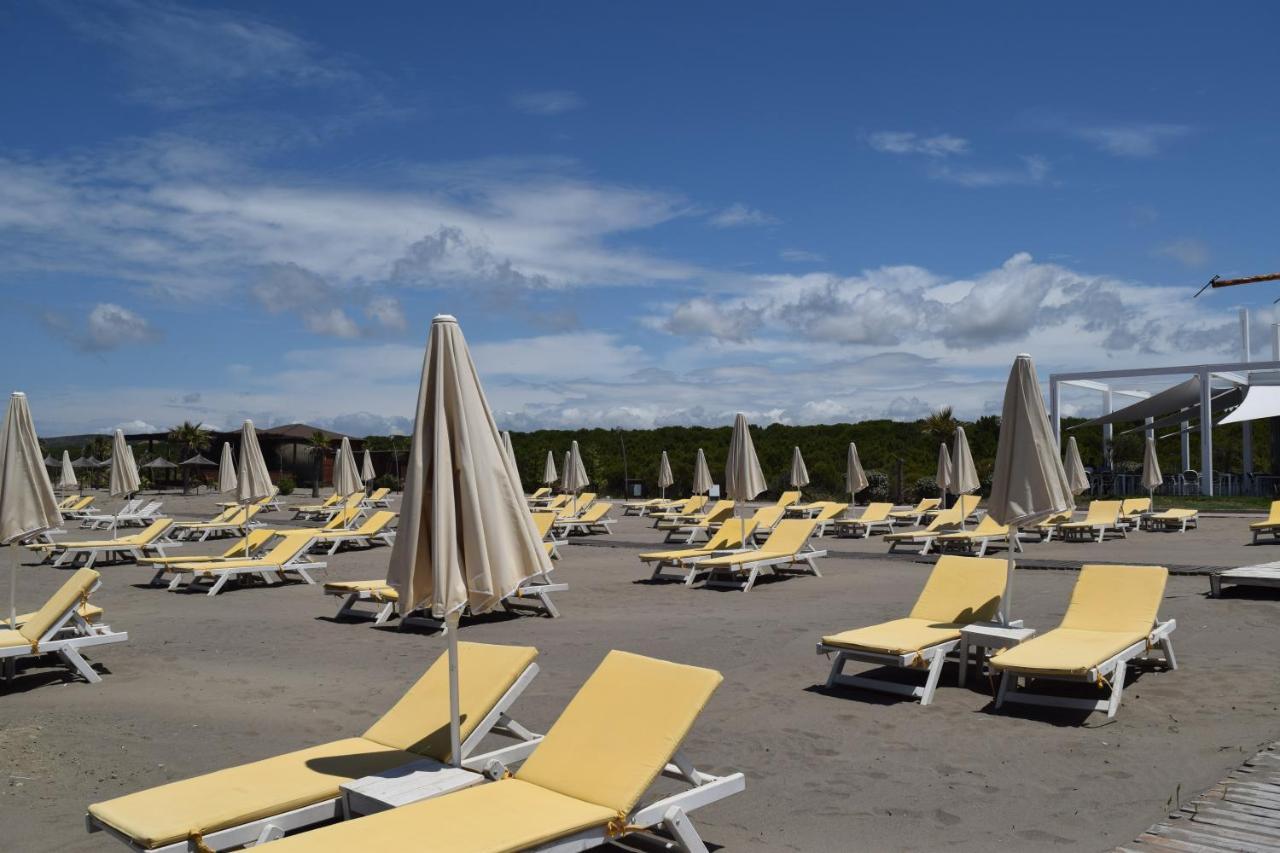 Amber Hotel Albania Spille Exterior photo