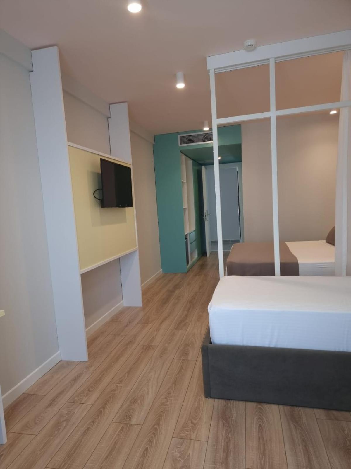 Amber Hotel Albania Spille Exterior photo