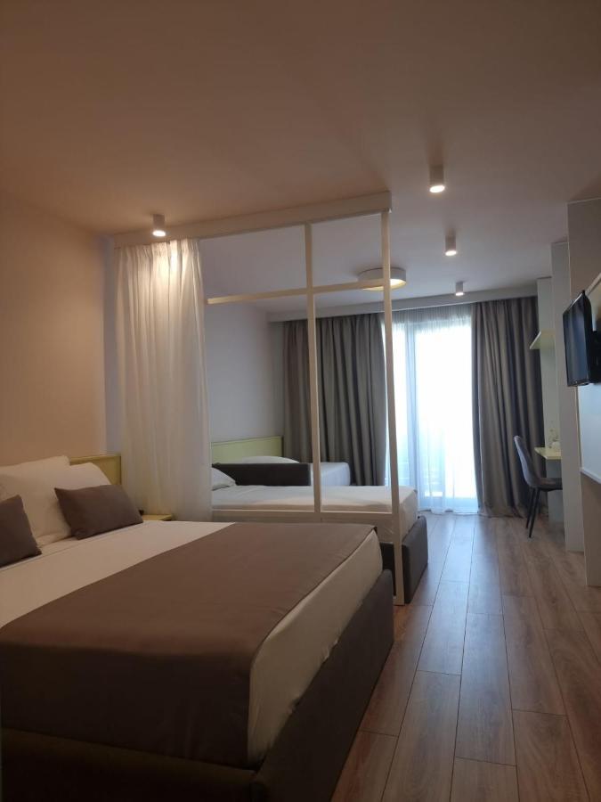 Amber Hotel Albania Spille Exterior photo