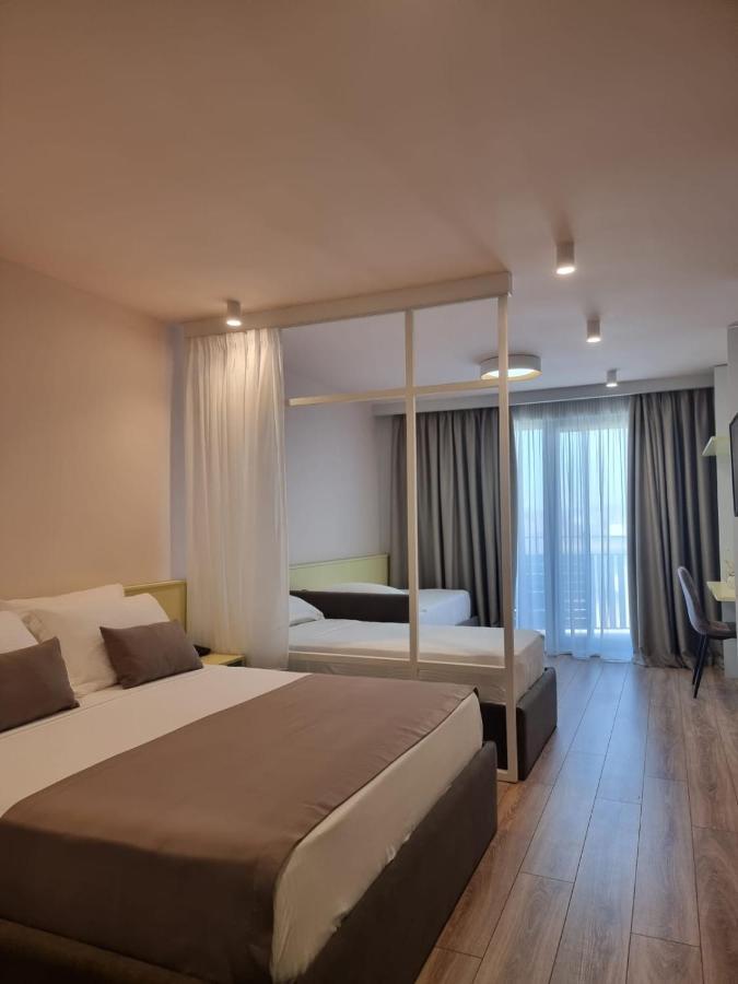 Amber Hotel Albania Spille Exterior photo